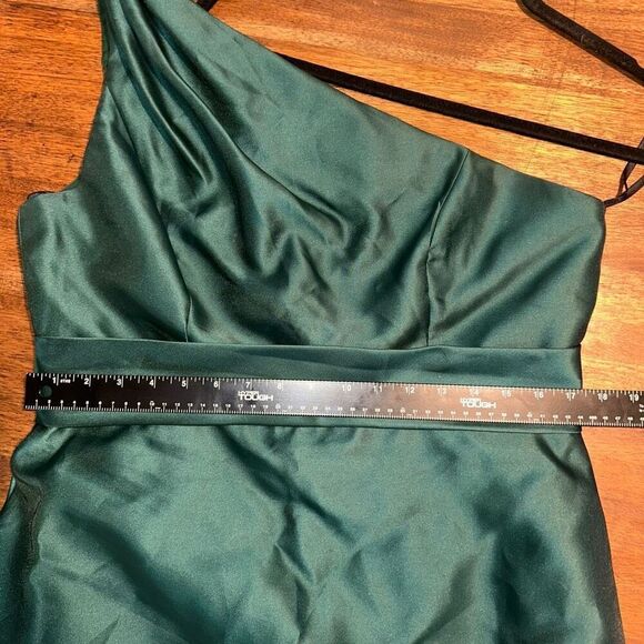 NWOT Alfred Sung Satin Twill One Shoulder A-line Pocket Gown - Picture 7 of 9